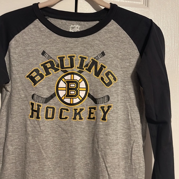 NHL Bruins Hockey long sleeve shirt size kids medium 10-12 NWOT - Picture 5 of 8